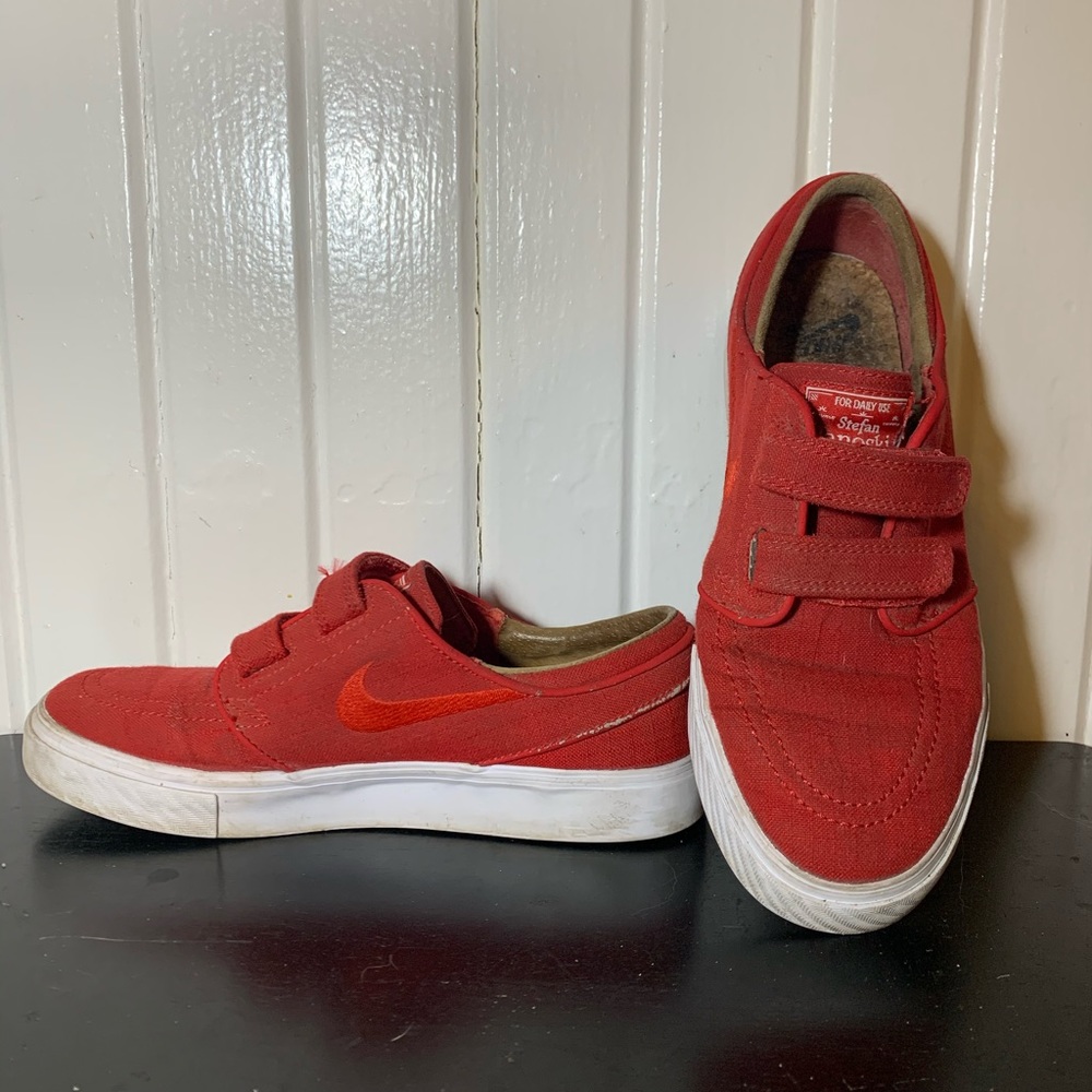 Stefan Janoski Red Velco Nike SB Shoe